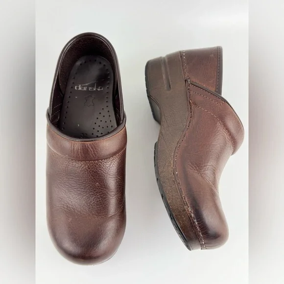 Dansko Women's Brown Leather Professional Clogs, Slip-on, Size 37 (US 6.5) - Picture 12 of 13